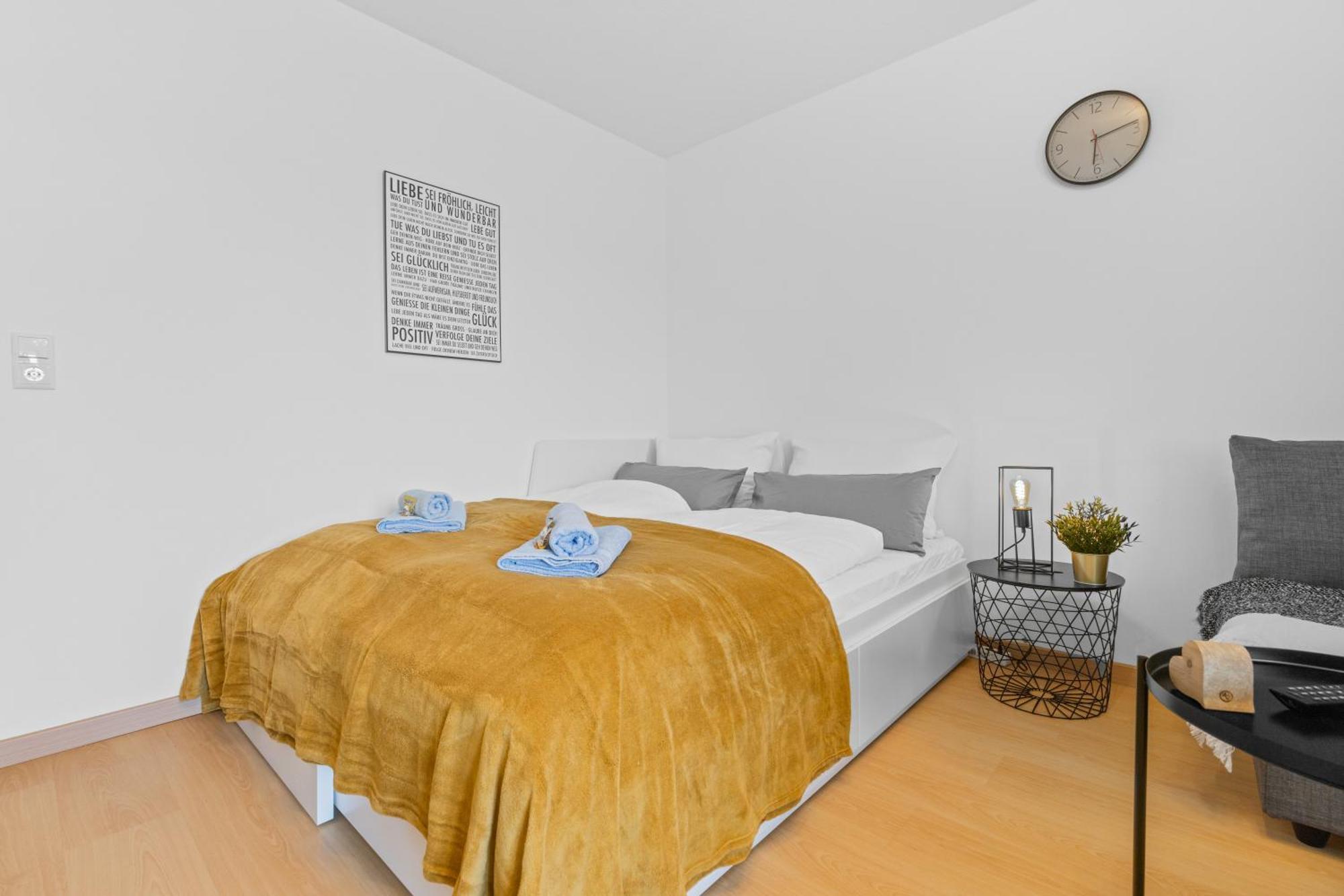 Sonniges City-Apartment Mit Suedbalkon Und Parklatz Neusass 外观 照片